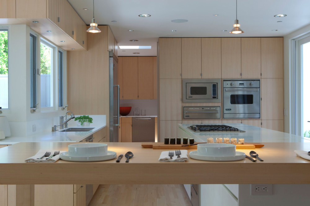 美国南加州--Fabulous Modern Interior_Modern-Interior-California-Kitchen-Island-Breakfast-Bar.jpg