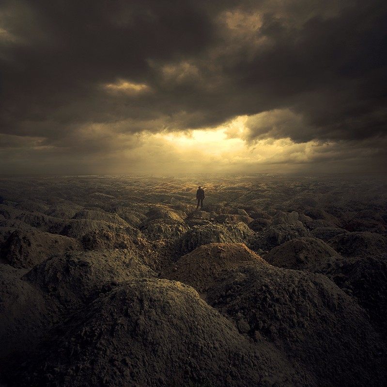 Karezoid Michal Karcz 神祗般的画面_Delusion Fields.jpg