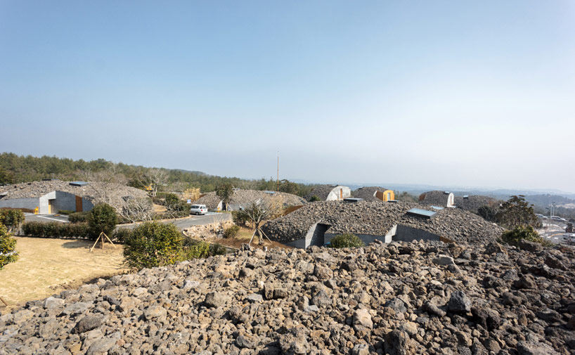 隈研吾设计济州韩国别墅_kengo-kuma-jeju-ball-designboom01.jpg