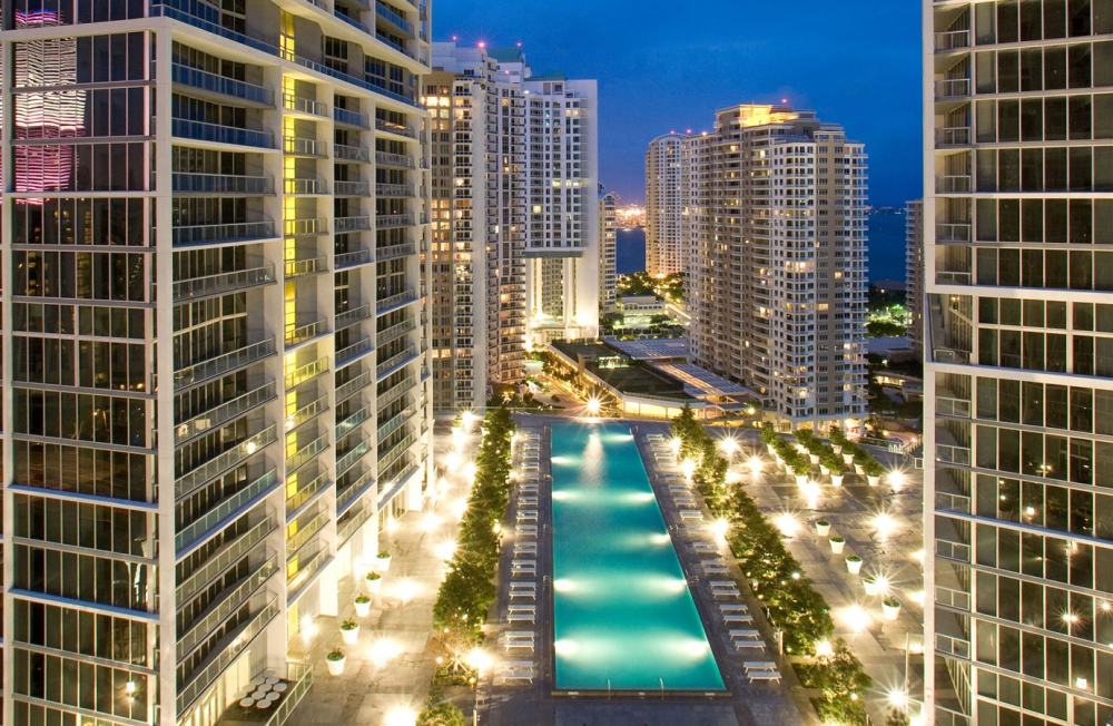 yoo_SetRatioSize1440900-Exterior2-Icon-Brickell-Miami-yoo-by-Starck.jpg