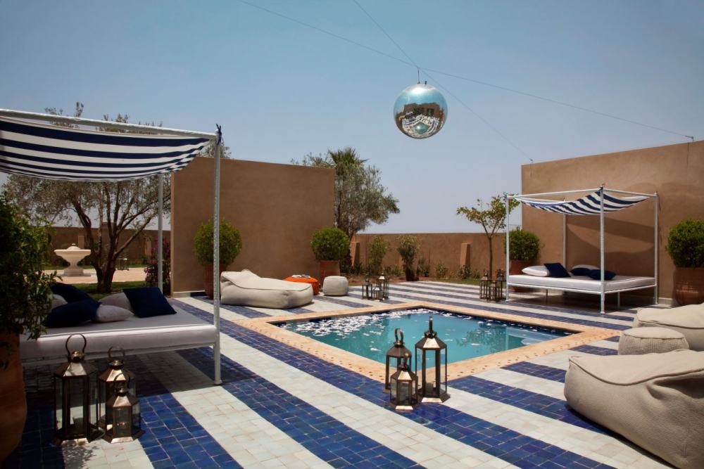yoo_SetRatioSize1440900-pool-baglioni-marrakech.jpg