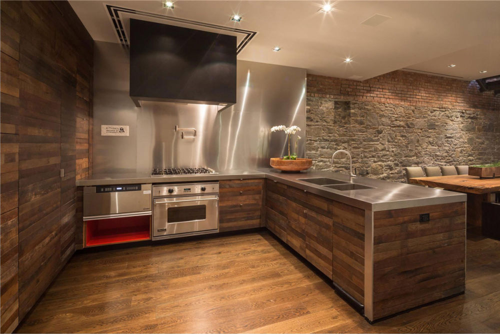 美国纽约--Townhouse Conversion_Washington-Place-New-York-Kitchen-Wood-Stainless-Steel.jpg