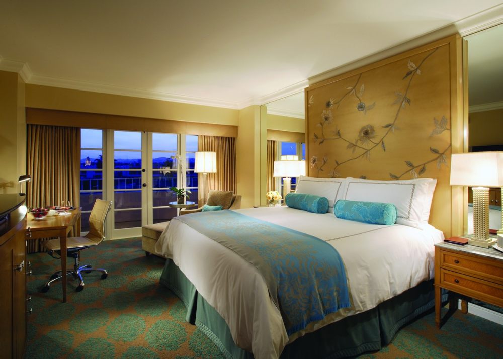 美国洛杉矶四季酒店Four Seasons Hotel Los Angeles at Beverly Hills_Guestroom-AFTER.jpg