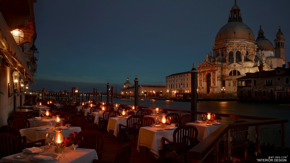 威尼斯格瑞提皇宫酒店 The Gritti Palace, Venice_Club_del_Doge_Restaurant_Terrace_at_the_night.jpg