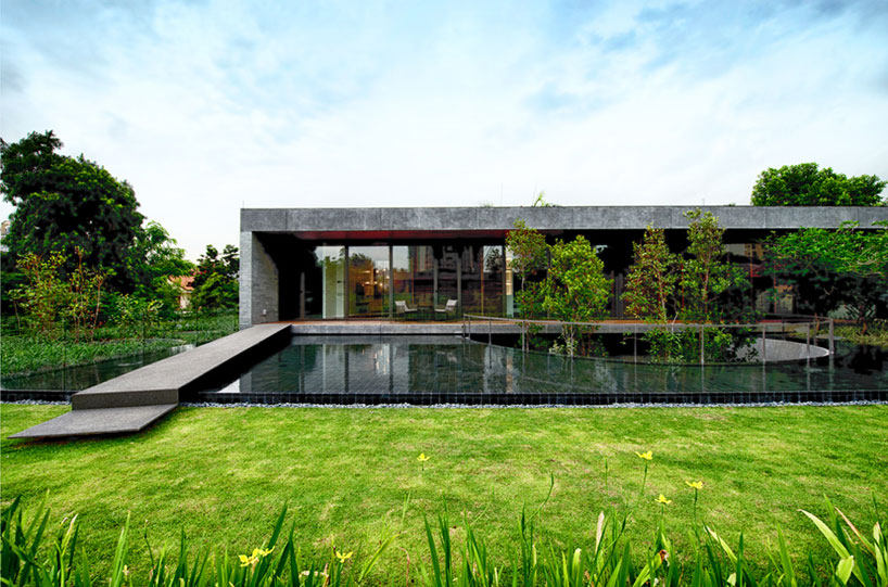 新加坡--The Wall House_farm-the-wall-house-designboom-02.jpg