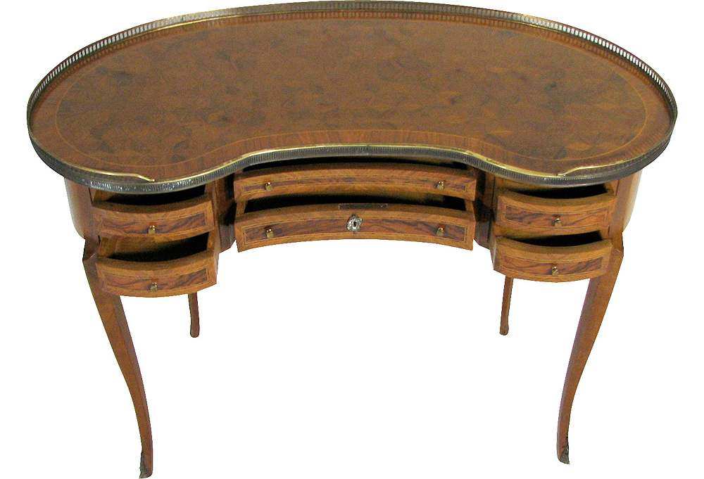 一些欧洲家具&配饰&地毯&灯具高清大图_1800s Louis XV-Style Kidney Desk----39 L x 17 W x 29 H-----wood&brass (2).jpg