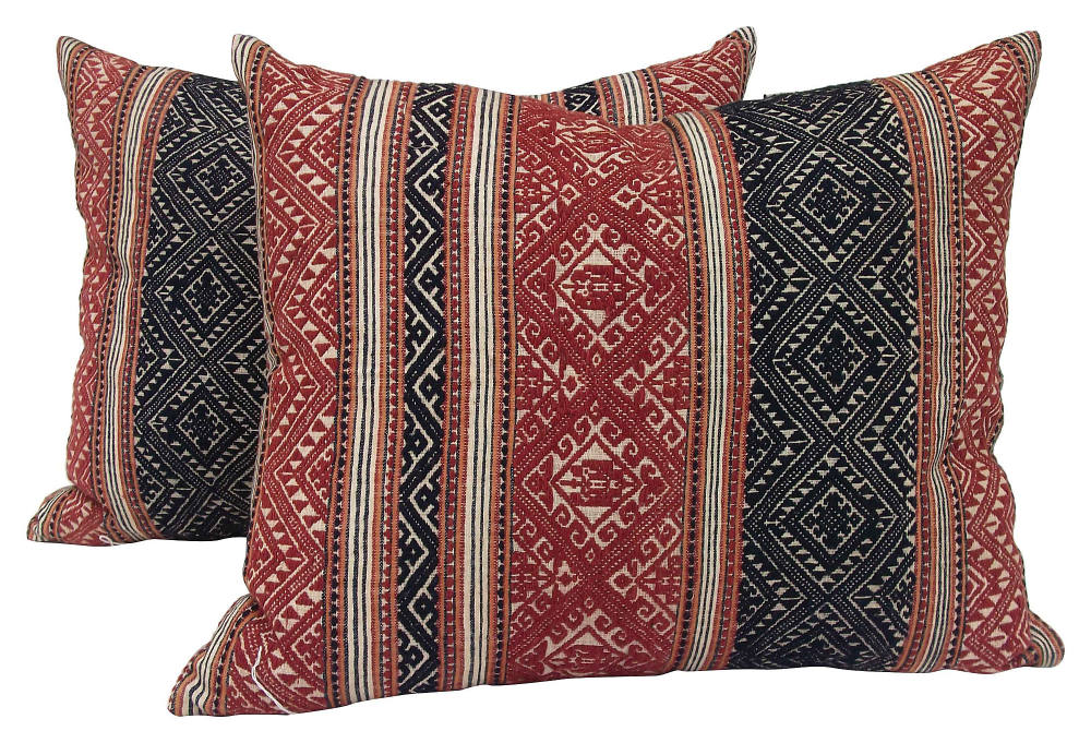 一些欧洲家具&配饰&地毯&灯具高清大图_French Embroidered Pillows, Pair--- 22 L x 6 W x 17 H---cover, cotton&linen; ins.jpg