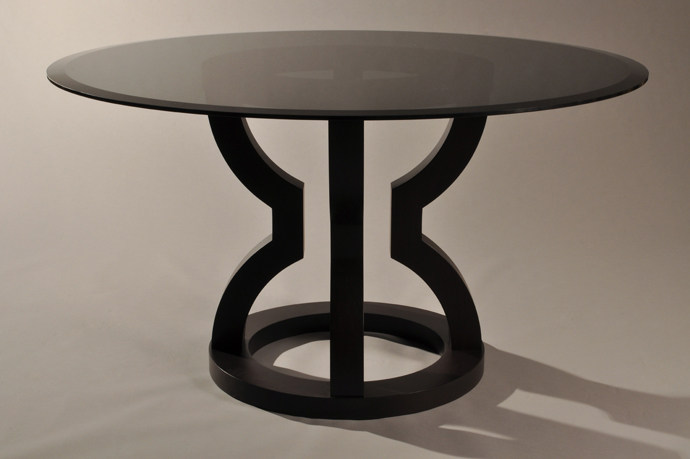 Onavillu-pedestal-Table-Fullmain.jpg