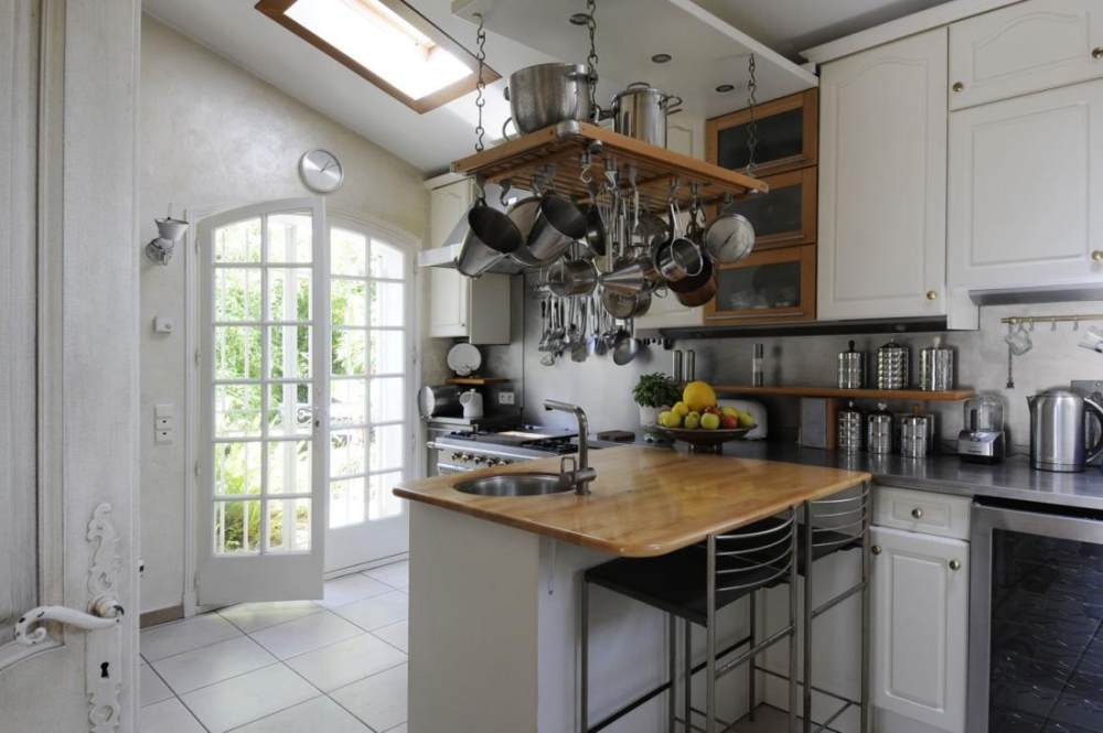 Kitchen-traditional-french-country.jpg