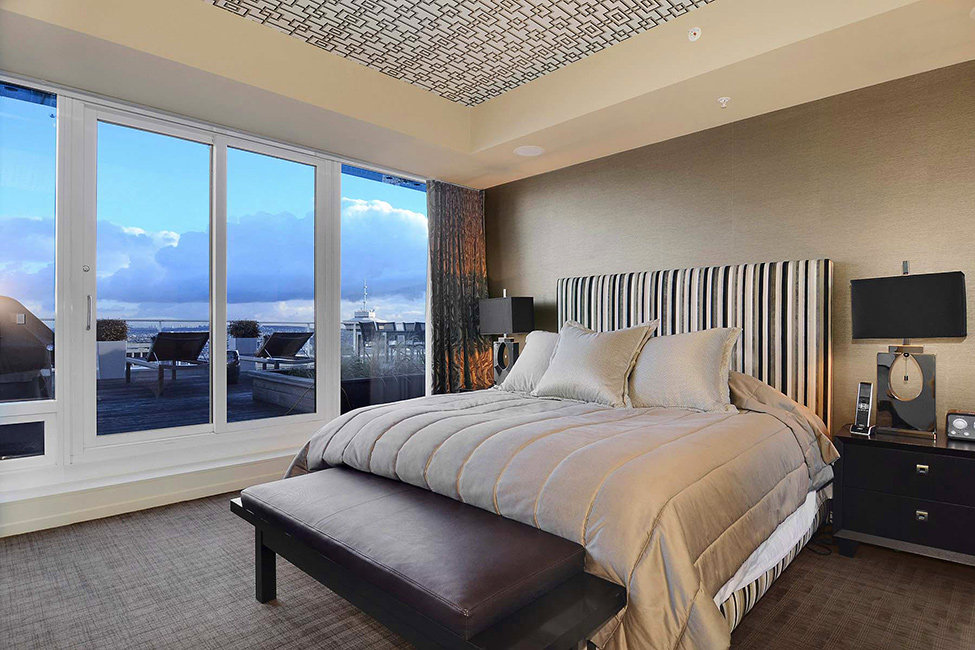 加拿大温哥华--Luxury Penthouse21,000,000$豪华_Bedroom-And-Details.jpg