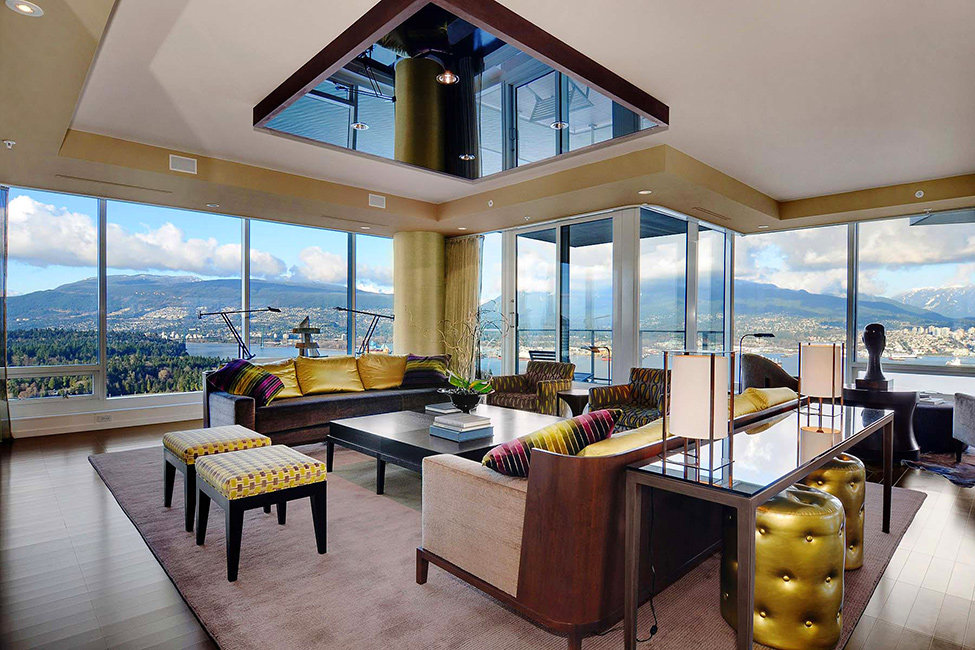 加拿大温哥华--Luxury Penthouse21,000,000$豪华_Golden-Details-And-Panoramic-View.jpg