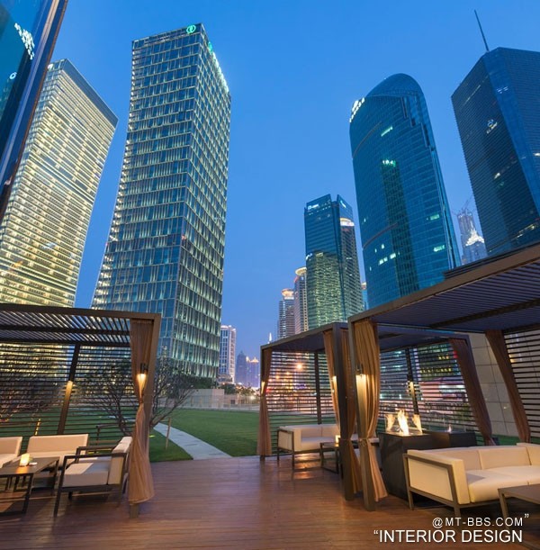 shanghai-fine-dining-qi-bar-terrace-01.jpg