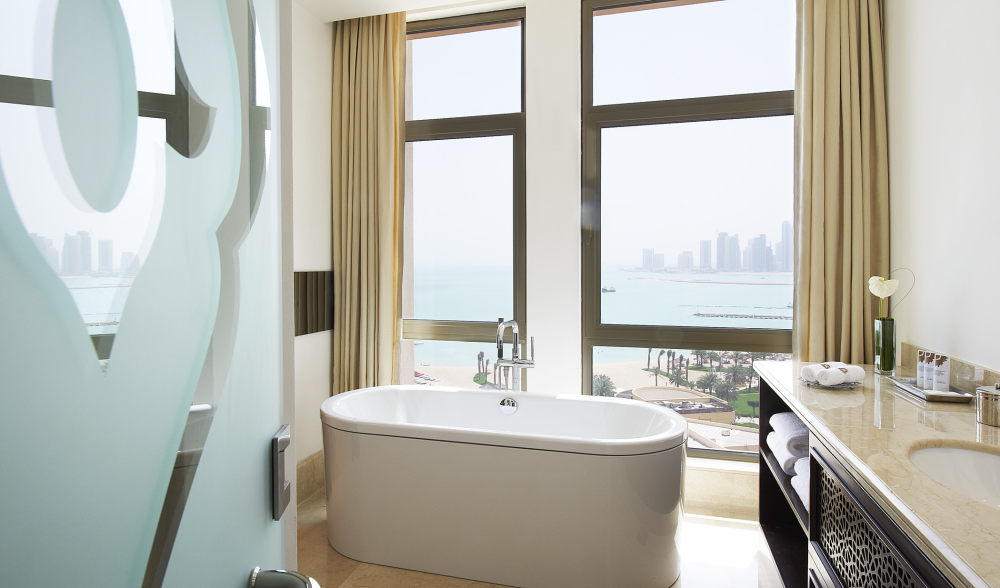 卡塔尔多哈瑞吉酒店The St. Regis Doha（官方2100像素大图）165张_The St. Regis Doha—The Empire Suite - Bathroom.jpg