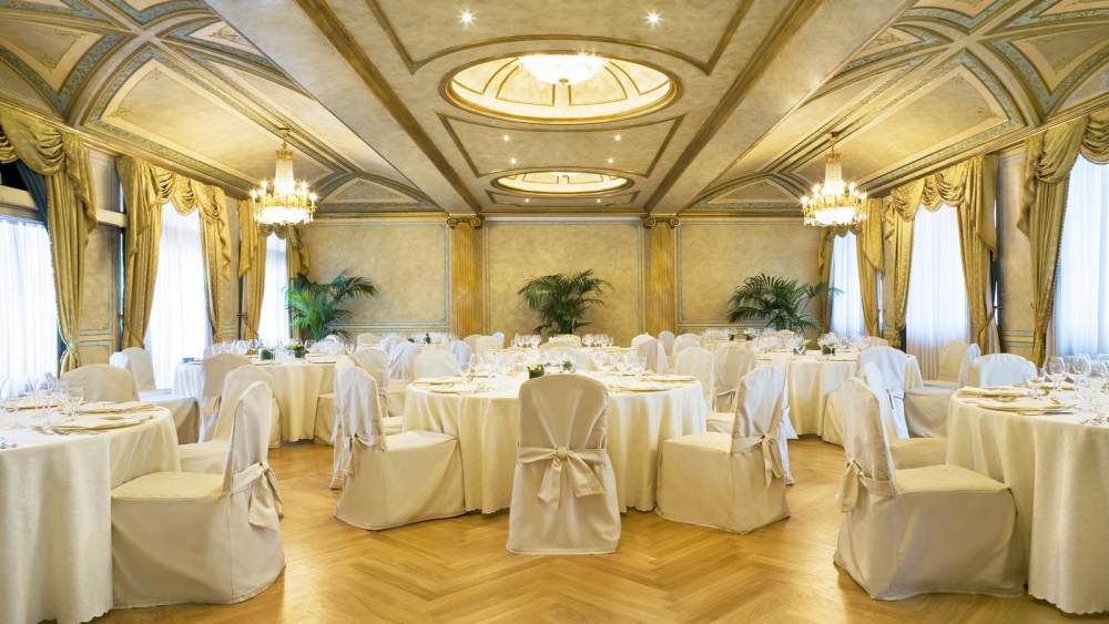 米兰威斯汀酒店 The Westin Palace, Milan_The_Westin_Palace_Milan_Hotel_Meeting_Room_Verdi_Gala_Setup_Day.jpg