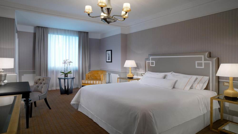 米兰威斯汀酒店 The Westin Palace, Milan_The_Westin_Palace_Milan_Hotel_Room_Classic.jpg