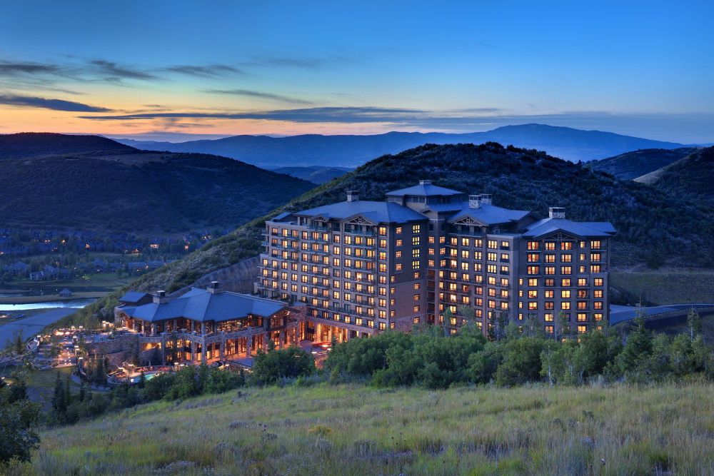 犹他州鹿谷瑞吉酒店The St. Regis Deer Valley, Utah (..._The St. Regis Deer Valley—Exterior4.jpg