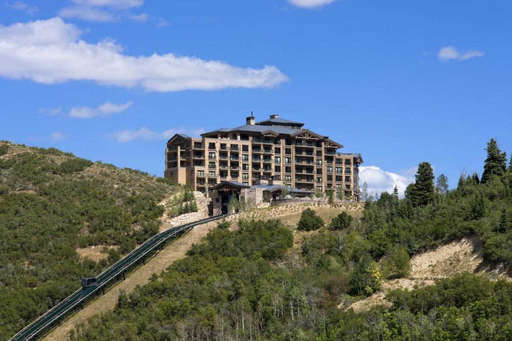 犹他州鹿谷瑞吉酒店The St. Regis Deer Valley, Utah (..._The St. Regis Deer Valley—Exterior5.jpg