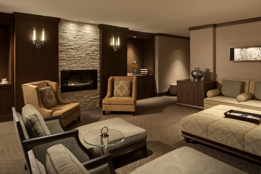 犹他州鹿谷瑞吉酒店The St. Regis Deer Valley, Utah (..._The St. Regis Deer Valley—Post Therapy Room.jpg