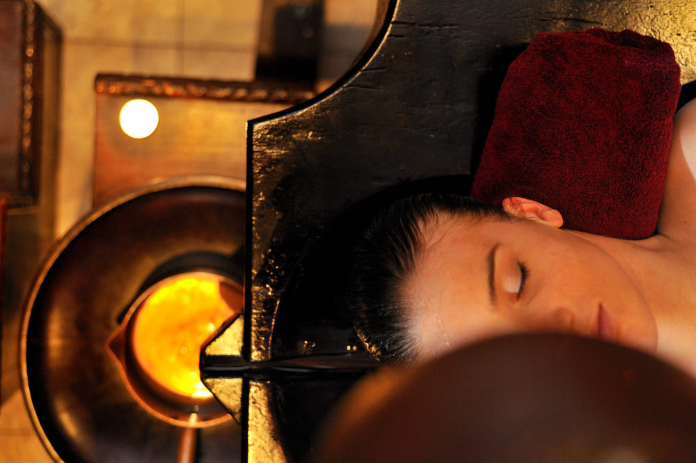 毛里求斯莫里斯艾美酒店Le Meridien Ile Maurice—Back of woman on b..._22)Le Meridien Ile Maurice—Ayurveda at Taamra Wellness Spa 拍攝者.jpg