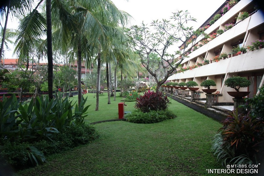 巴厘岛五星级钻石酒店——NUSA DUA BEACH HOTEL & SPA_mtbbsiiiiii.JPG