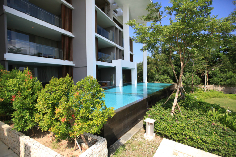 印尼巴厘岛阿娜塔拉度假酒店（anatara）_大厅下负一层的泳池房间