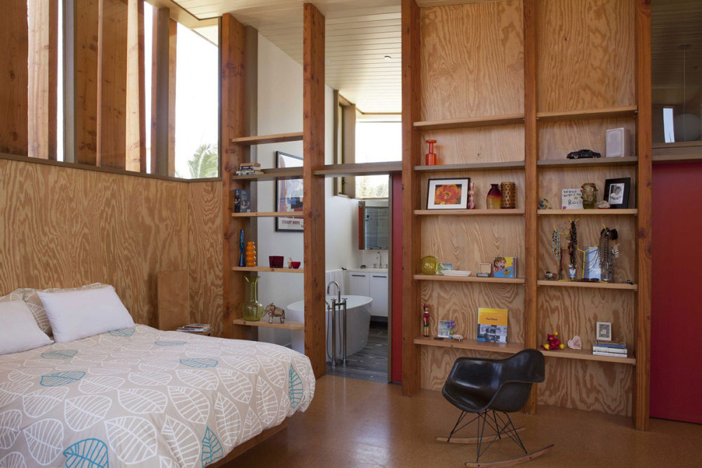 美国加利福尼亚州--The Smith-Clementi Residence_Bedroom-Shelving-Renovation-and-Addition-in-Venice-California.jpg