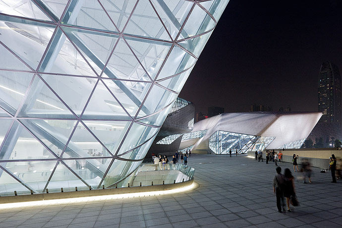 广州歌剧院-Zaha Hadid Architect_Guangzhou-Opera-30.jpg