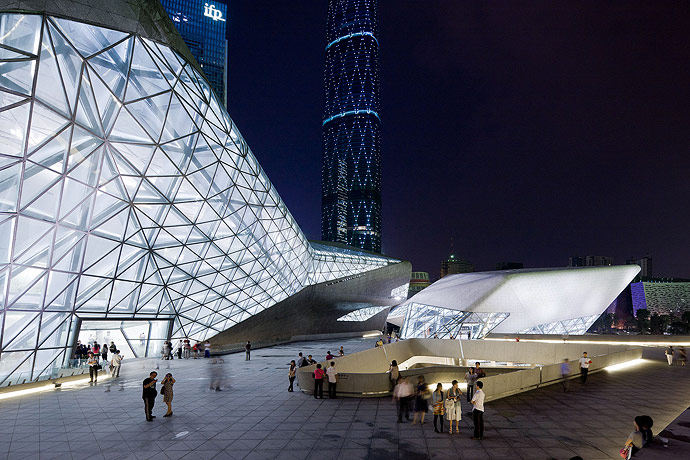 广州歌剧院-Zaha Hadid Architect_Guangzhou-Opera-31.jpg