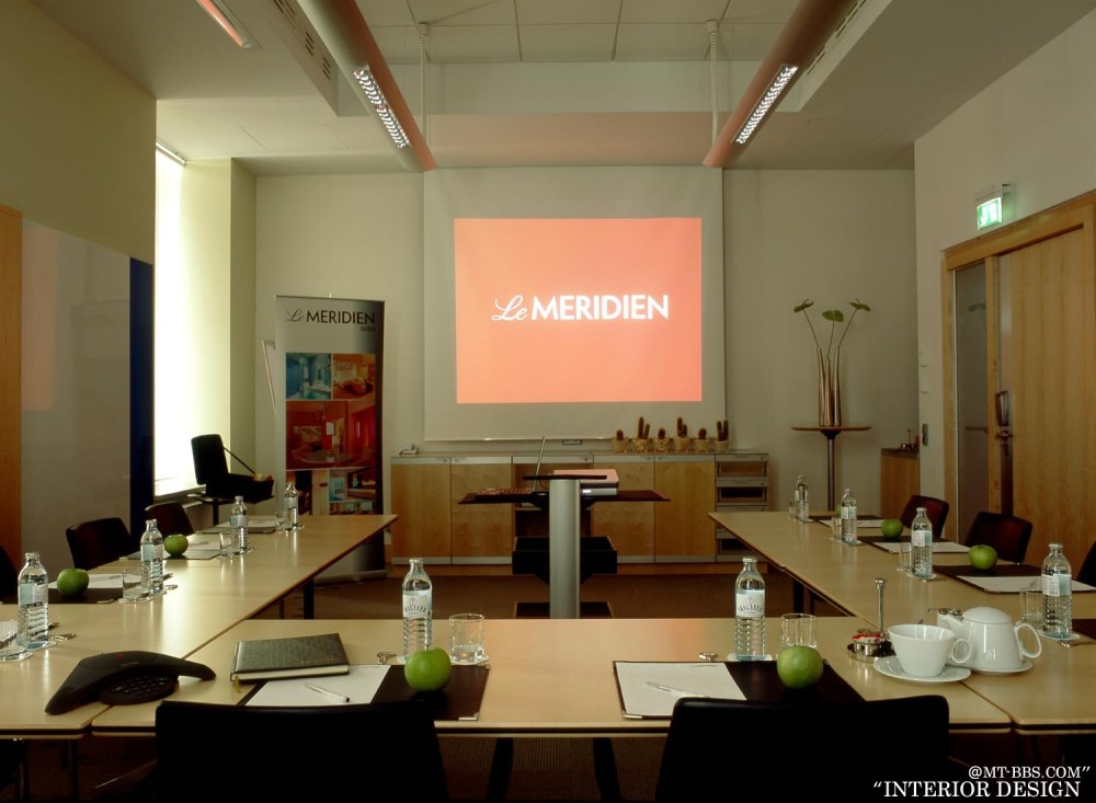 10)Le Meridien Vienna—Meeting Room Smooth Beige 拍攝者.jpg