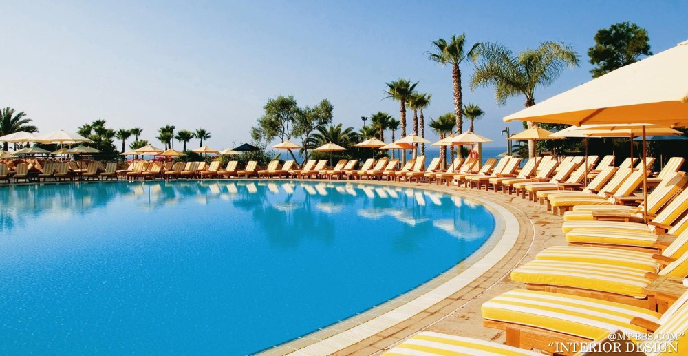 13)Le Meridien Limassol Spa &amp_ Resort—Hotel Main Swimming Pool 拍攝者.jpg