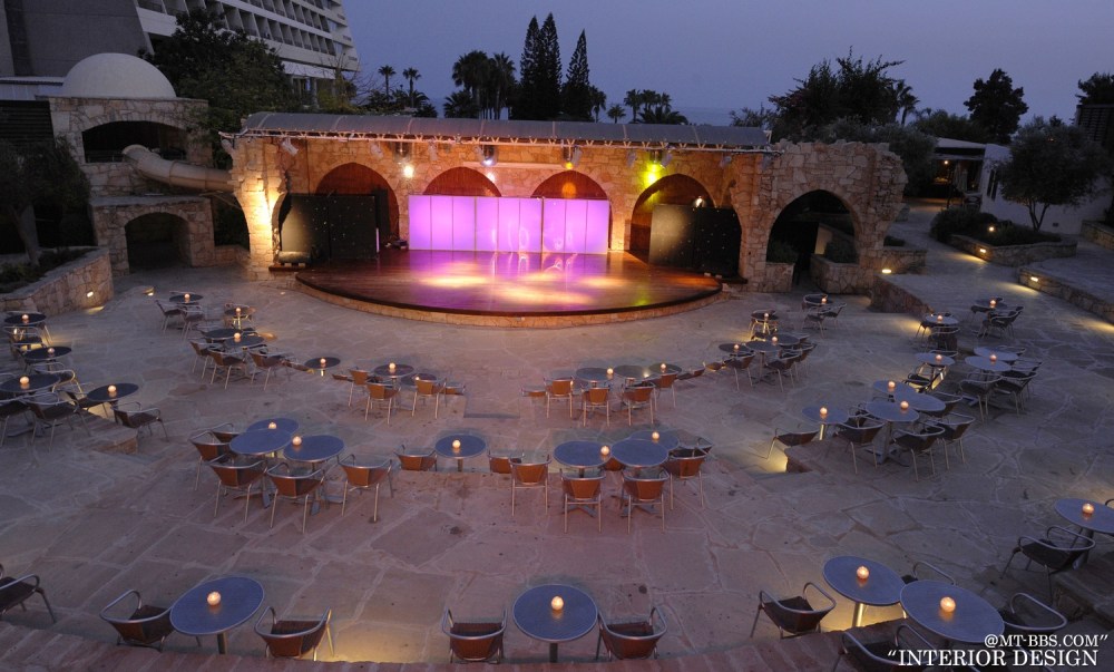 16)Le Meridien Limassol Spa &amp_ Resort—Entertainment Piazza Amphitheatre 拍攝.jpg