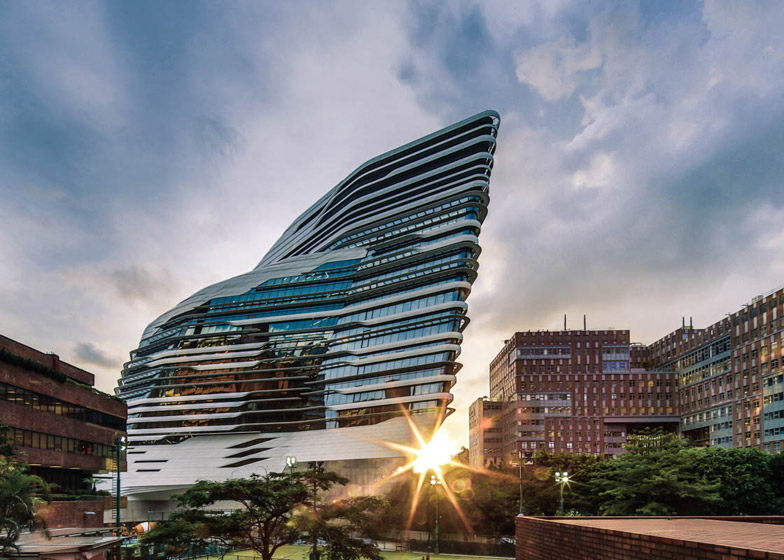 创新大厦在香港理工　　大学由扎哈·哈迪德建筑师事务所_fsf (2).jpg