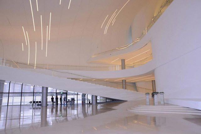 阿塞拜疆共和国阿利耶夫文化中心_heydar-aliyev-cultural-center-20.jpg