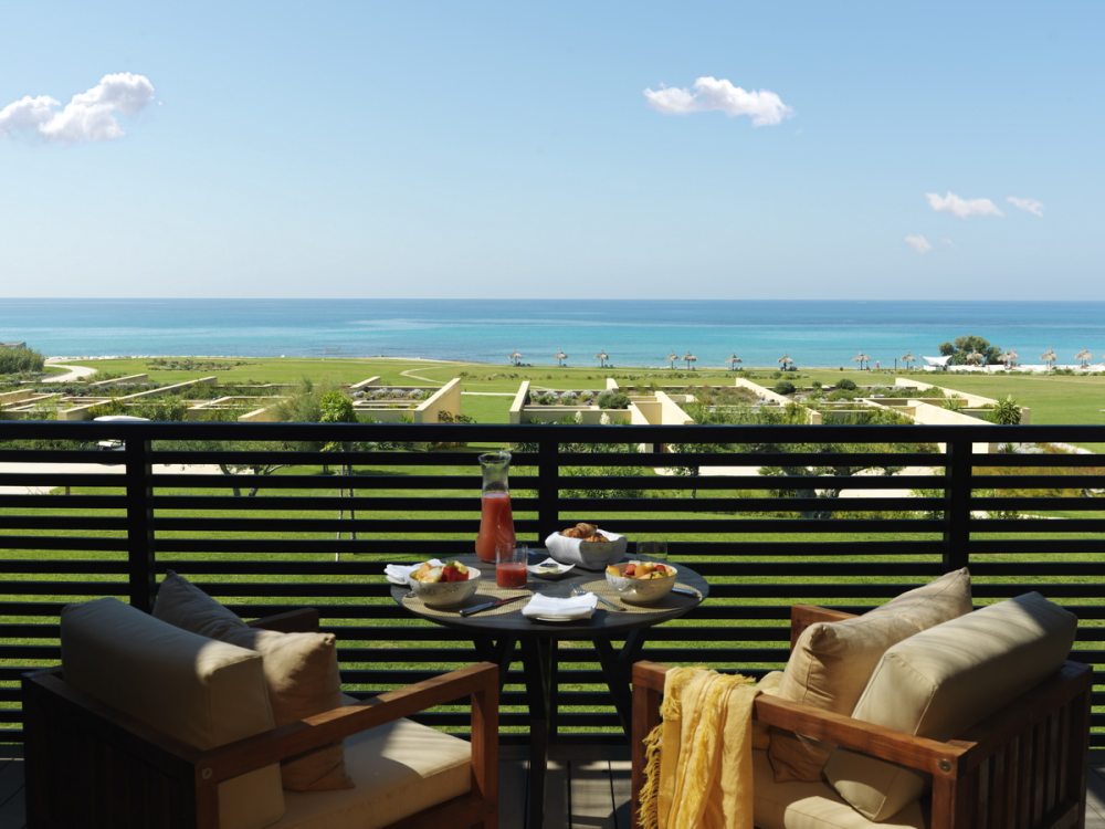 意大利西西里岛Verdura高尔夫度假村 ]Verdura Golf Spa Resort_Verdura-Golf-Spa-Resort-Junior-Suite-Balcony-View-3319_调整大小.jpg