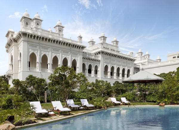 海德拉巴泰姬宮酒店 Taj Falaknuma Palace_Low_HBH13_33433911_Pool.jpg