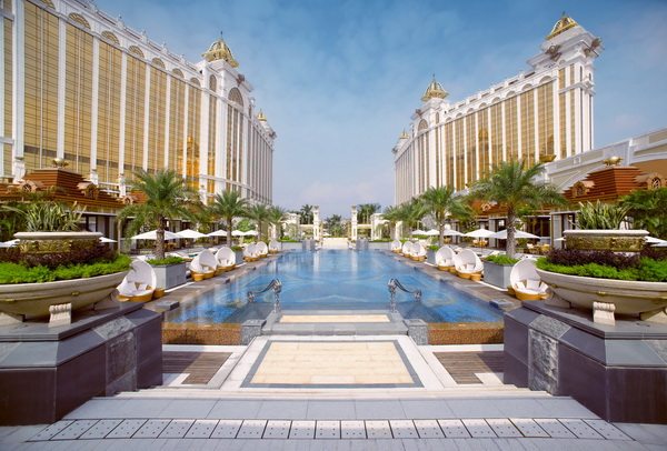 澳门悦榕庄(官方摄影) Banyan Tree Macau(高清版)_43960746-H1-BTCNMC_SN_1011_Recreational_Facility_-_Outdoor_Pool_2.jpg