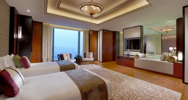 澳门悦榕庄(官方摄影) Banyan Tree Macau(HD版)_45646286-H1-BTCNMC_Guest_Room_PSuite_-_Twin_Bedroom.jpg