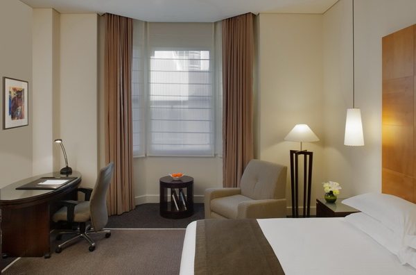 悉尼雷迪森布鲁酒店 Radisson Blu Hotel Sydney(高清版)_48141945-H1-Premier_Room.jpg