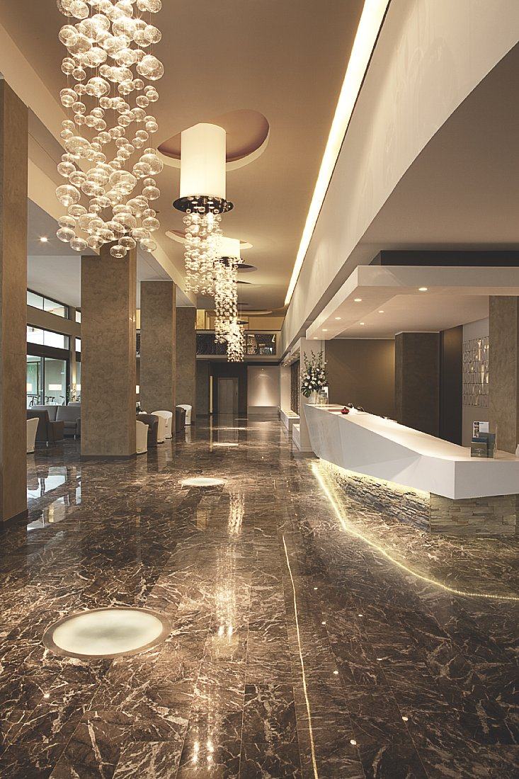 意大利帕多瓦雷迪森布鲁度假酒店 Radisson Blu Resort, Terme..._40082894-H1-Lobby_01_QPAZR.jpg