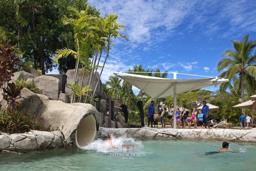 斐济雷迪森度假村 Radisson Resort Fiji Denarau Island_48268871-H1-Kids_slide.jpg