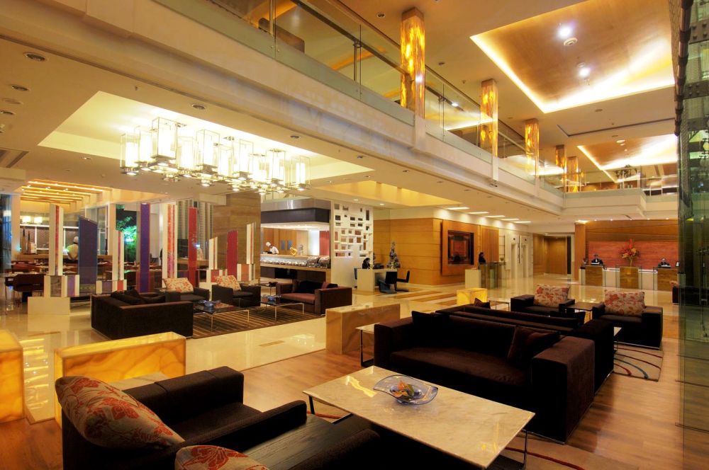 印度普纳雷迪森酒店 Radisson Hotel Pune Kharadi_31033923-H1-Lobby Double Level.jpg