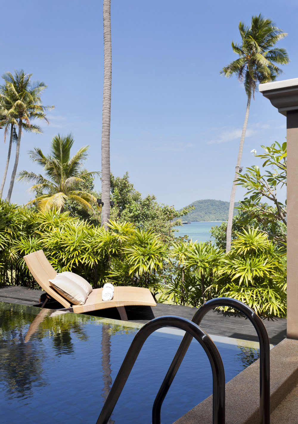 普吉岛攀瓦角雷迪森广场度假村 Radisson Plaza Resort Phuket Pa.._44477986-H1-Pool_Villa_Detail.jpg