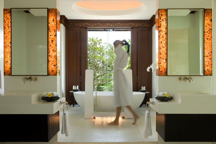 巴厘岛洲际酒店 InterContinental Bali Resort_33044515-H1-GROOM_BTHA_13.JPG