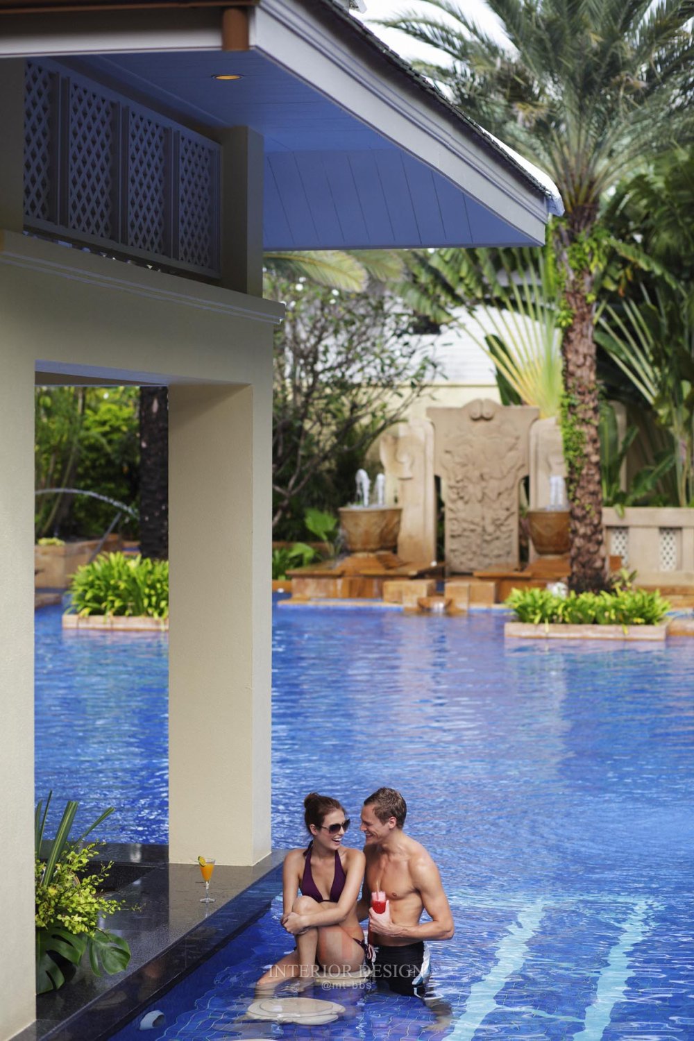 泰国普吉假日酒店 Holiday Inn Resort Phuket_33085914-H1-FEATR_POOL_13.JPG