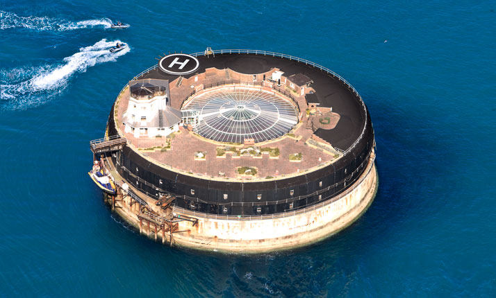 A-Victorian-Coast-Defense-Fort-Is-Transformed-Into-A-Luxury-Hotel-Spitbank-Fort-.jpg
