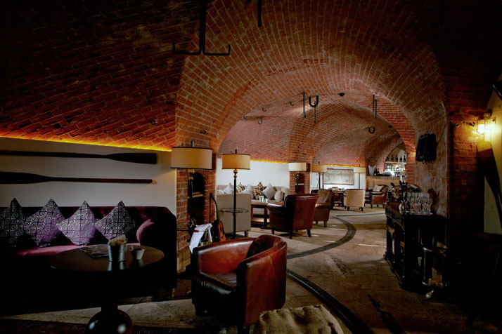 A-Victorian-Coast-Defense-Fort-Is-Transformed-Into-A-Luxury-Hotel-Spitbank-Fort-.jpg