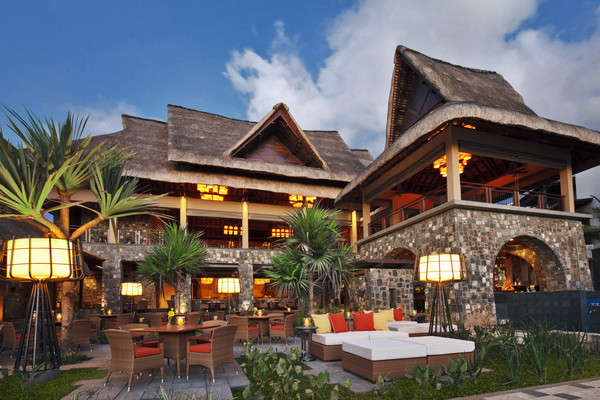 毛里求斯悦椿度假村 Angsana Balaclava, Mauritius(HD版)_Low_ANMUBL_43978355_ANMUBL_FH_1111_RestaurantCourtyard_8552.jpg