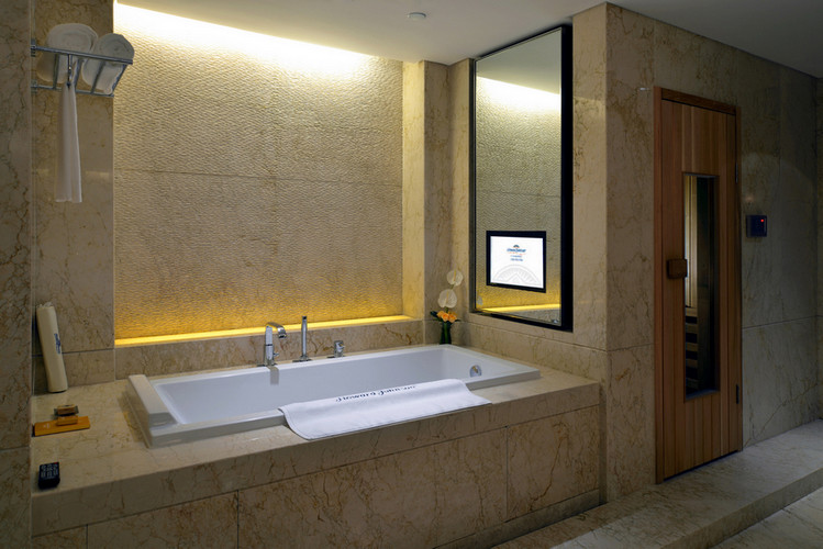 宁波逸东豪生大酒店 Howard Johnson IFC Plaza Ningbo_Presidential Suite Bath Room 总统套房浴室.jpg