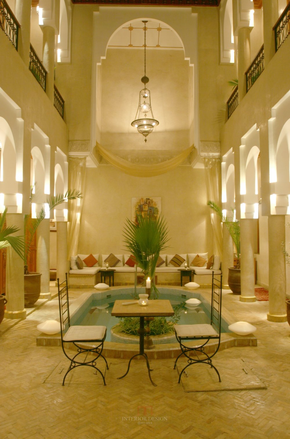 摩洛哥马拉喀什悦椿度假酒店 Angsana Riads Collection Morocco_27797437-H1-ANMK_GuestRoom_RiadLydines_Patio PR0711.JPG