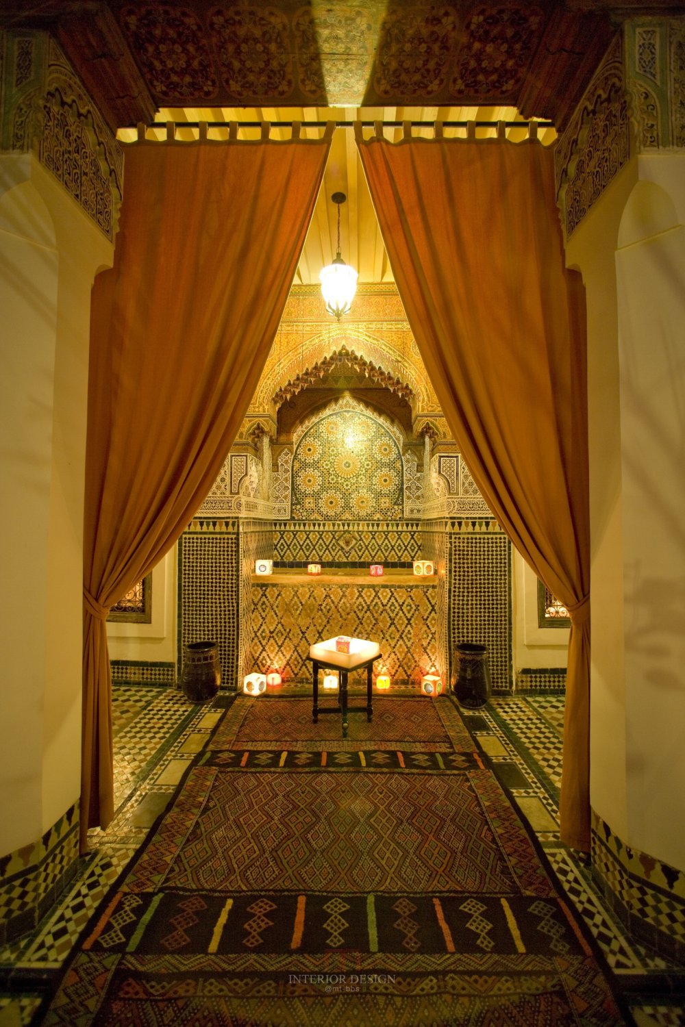 摩洛哥马拉喀什悦椿度假酒店 Angsana Riads Collection Morocco_27797492-H1-ANMK_GuestRoom_RiadSiSaid_SSEve2.jpg